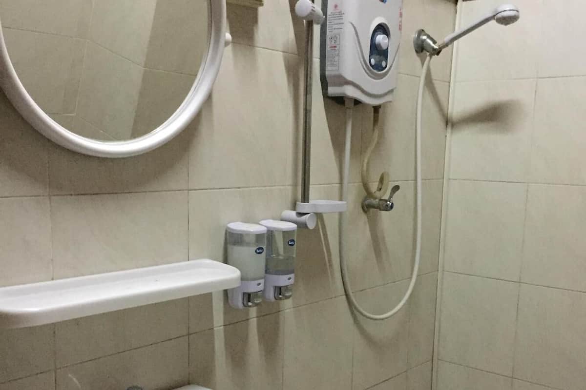 shower, free toiletries, slippers, towels