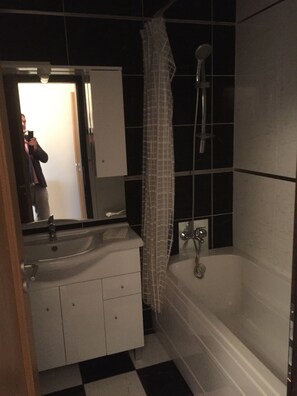 Hair dryer, towels