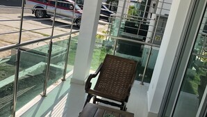Apartment, 3 Bedrooms, City View | Terrace/patio - III Verdana Rental (Puñal)