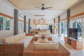 Interior - Villa La Luvier (Canggu)