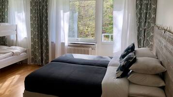 Family Room, Multiple Beds (XL) | Balcony