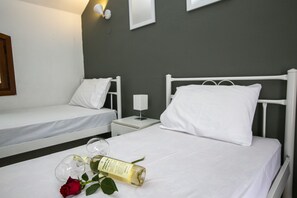 2 多间卧室、熨斗/熨衣板、WiFi、床单