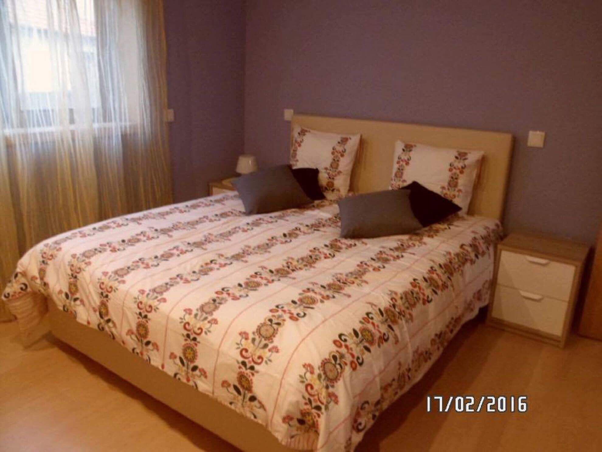 4 Schlafzimmer, Schreibtisch, schallisolierte Zimmer