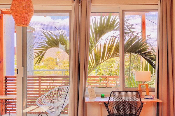 1 habitación, decoración personalizada y muebles diferentes