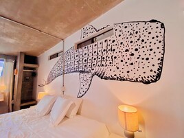 1 habitación, decoración personalizada y muebles diferentes