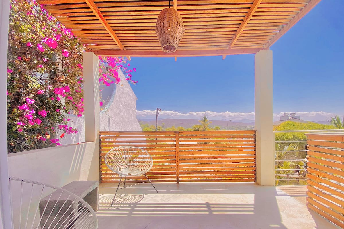 Superior Exclusive Mountain View Room 9 | 1 bedroom, individually decorated, individually furnished