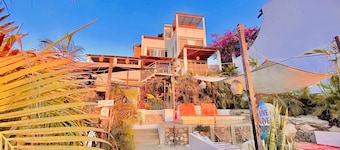 Outsite Todos Santos – Formerly Perro Surfero Hotel Boutique
