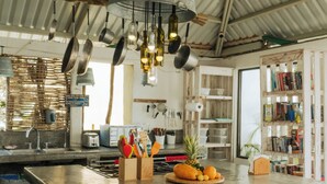 Shared kitchen facilities - Outsite Todos Santos - Work, Connect, Explore (Todos Santos)