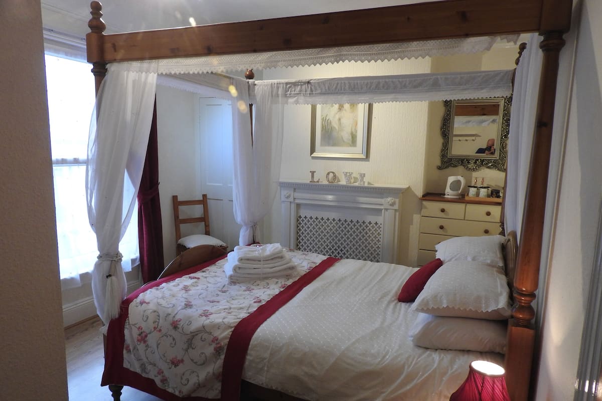 Chambre Prestige double, salle de bain attenante | Accès au Wi-Fi (inclus)