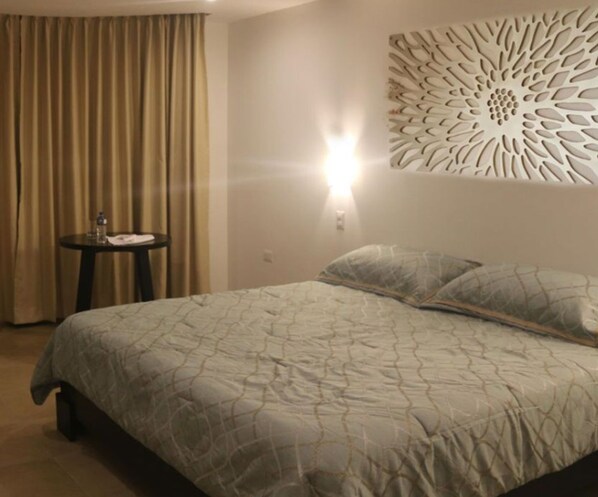 Singola Classic | Biancheria da letto di alta qualità, minibar, una cassaforte in camera