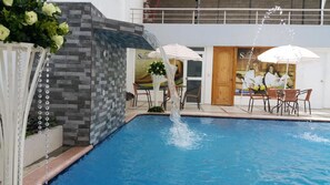 Piscina all'aperto