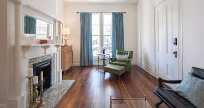 2BR ELEGANT & BRIGHT FRANKFORT AVE-GREAT ja TRENDY SIJAINTI!