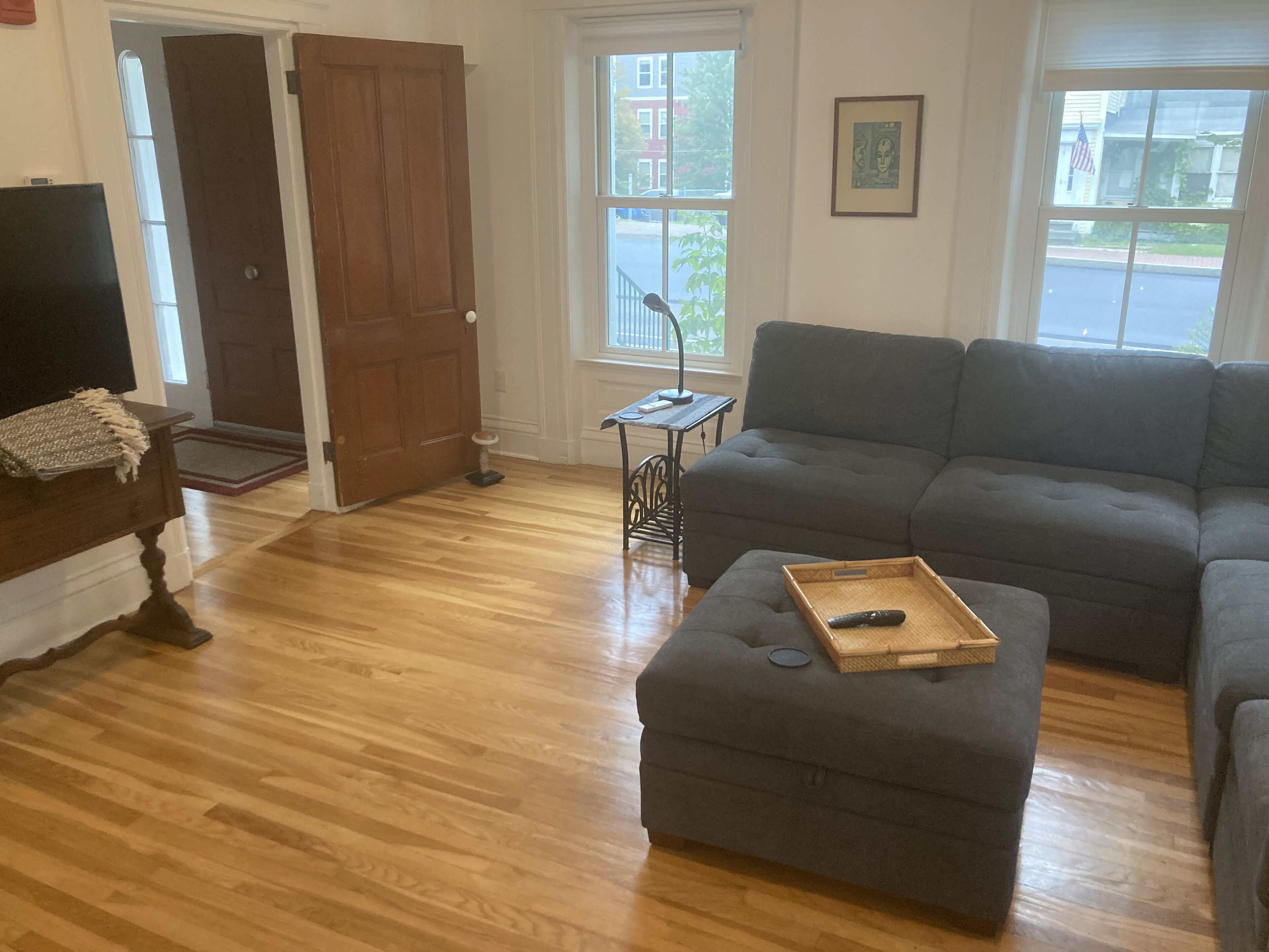 81A East Allen 2 bdrm Apartment steps to Downtown