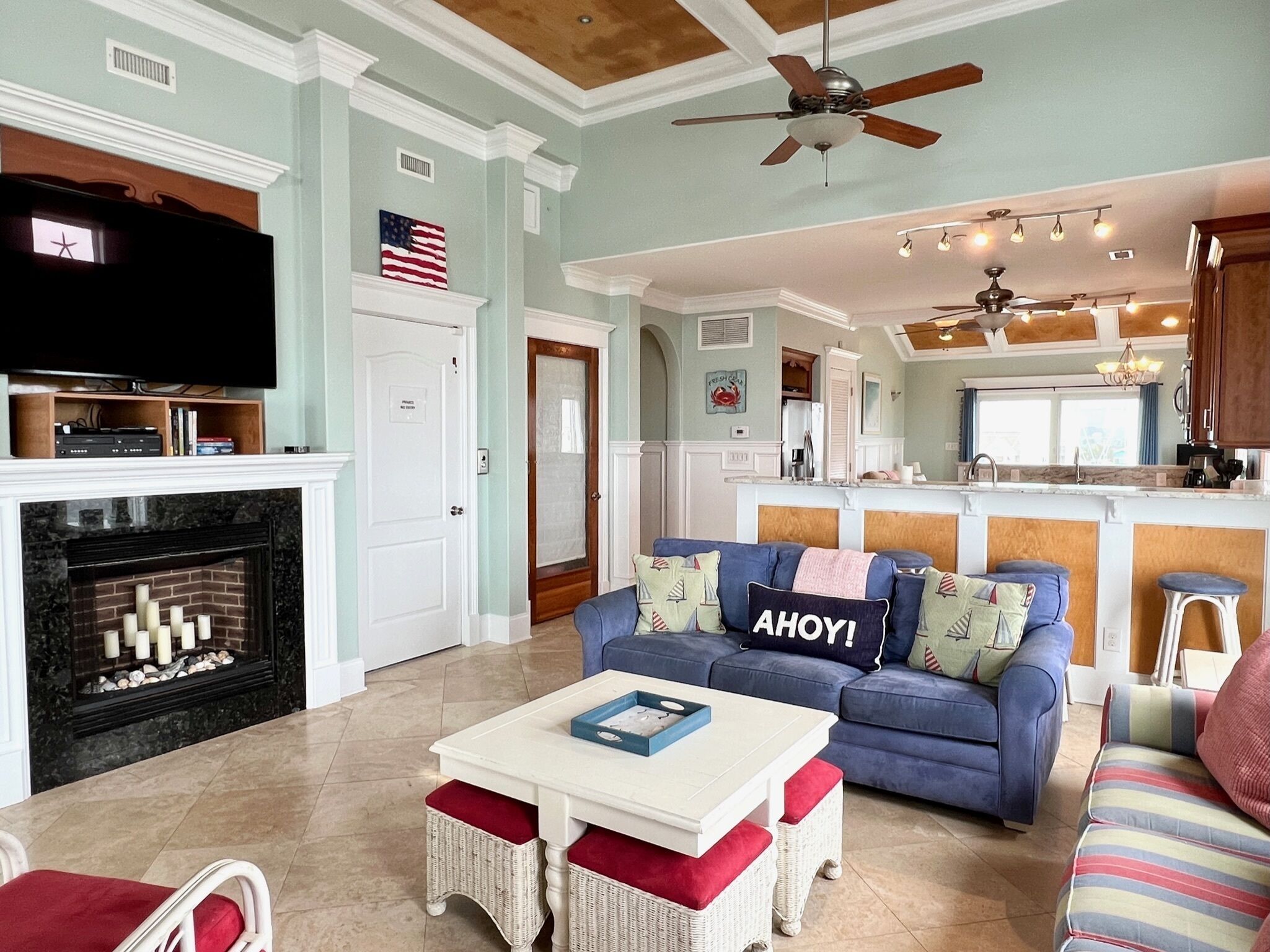 LUXURY CONDO WITH PRIVATE BEACH ACCESS | UNBEATABLE OCEAN AND SOUND VIEWS