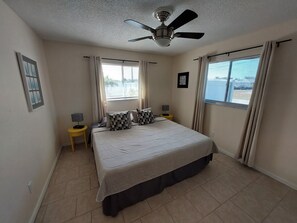2 bedrooms, iron/ironing board, free WiFi, bed sheets - Apartment Westside in Cape Coral/Duplex Sunny Splash - from 1,800 for 28 nights (Cape Coral)