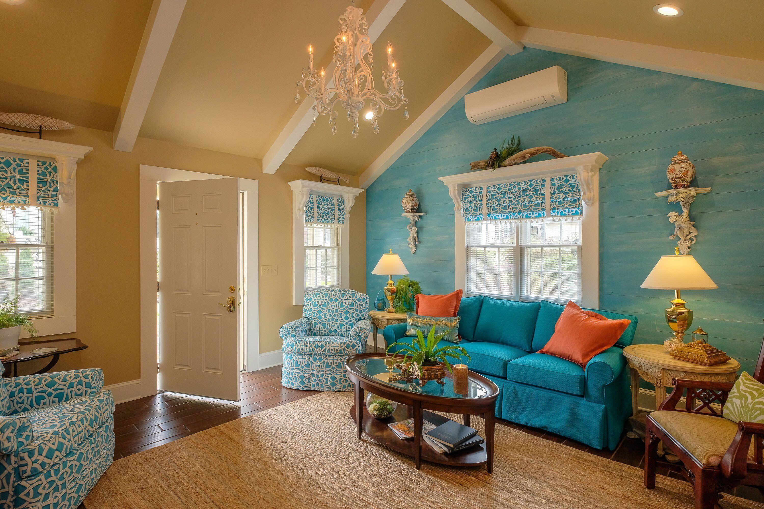 Romantic Waterfront Carriage House in Heart of Edenton's Historic District