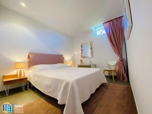 5 bedrooms, iron/ironing board, free Internet, bed sheets - Villa Vista spectacular house in Platja d'Aro with sea views and private pool (Platja d'Aro)