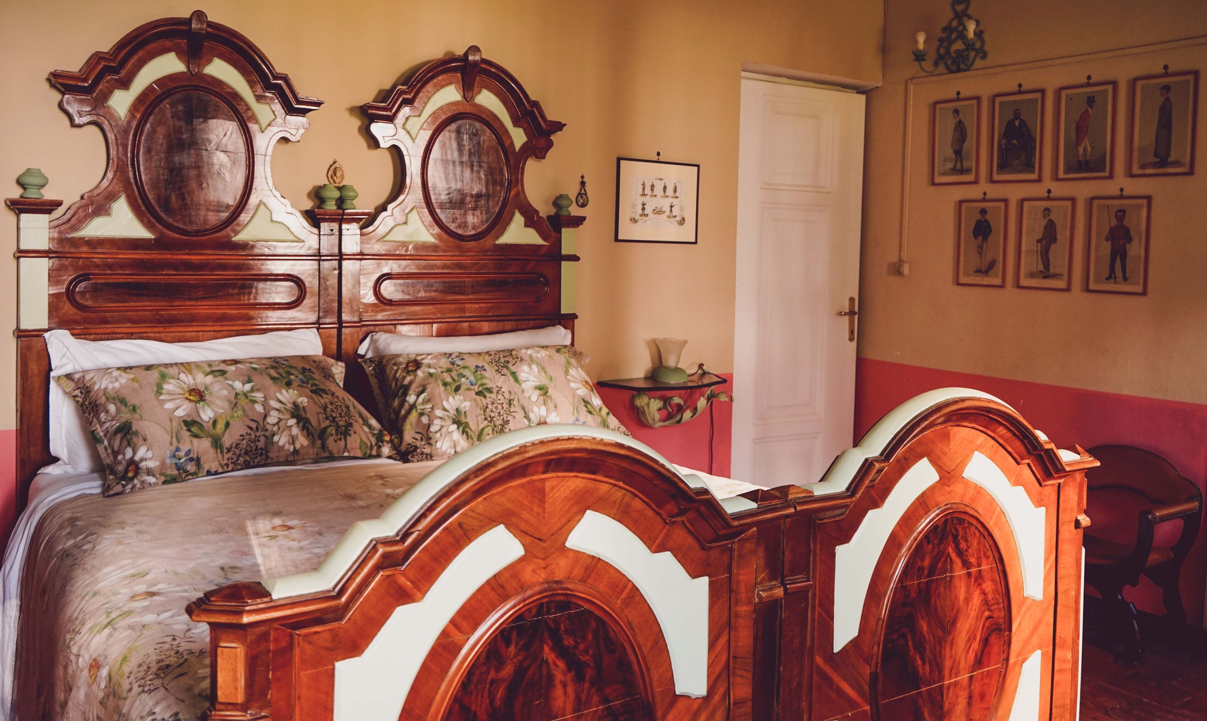 metro to city centre, In Villa Silj parkland, family friendly, swimming pool