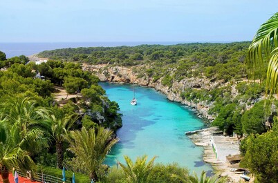 Tranquility and beauty in the country of Mallorca