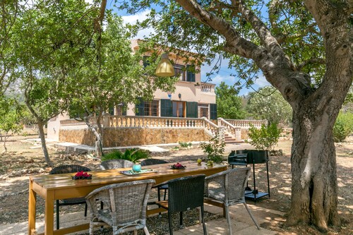 Tranquility and beauty in the country of Mallorca