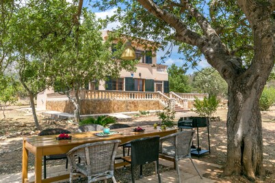Tranquility and beauty in the country of Mallorca