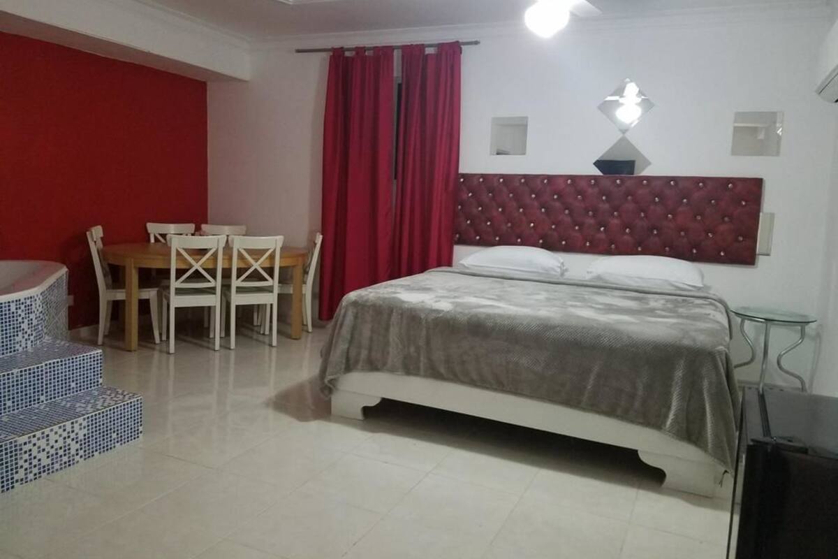 1 bedroom, minibar, desk, iron/ironing board