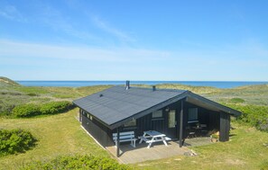 Exterior - Gorgeous home in Løkken with kitchen (Løkken)