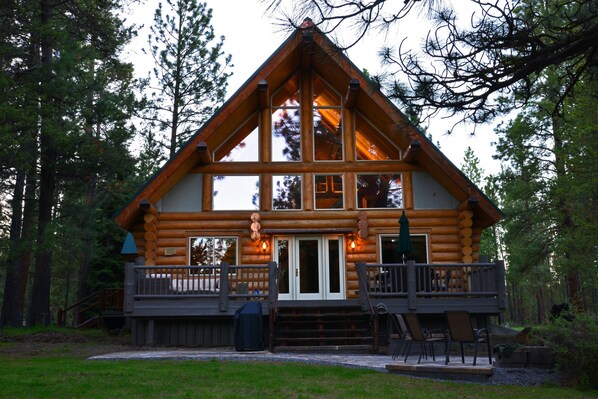 Exterior - Private Riverfront Log Cabin Retreat on 1.5 Acres, Bordering the National Forest (Bend)
