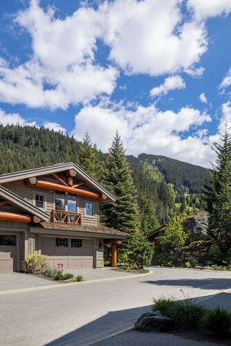Die Höhen Ski-In / Out, Luxus-Haus, 12 Personen, privater Whirlpool 