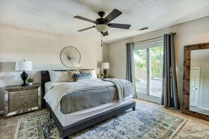 4 bedrooms, iron/ironing board, travel crib, free WiFi