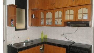 Deluxe Apartment, 3 Bedrooms, Non Smoking, Ocean View | Private kitchen | Fridge, microwave, coffee/tea maker