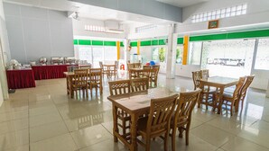 Breakfast area - May Kha Hotel (Mandalay)