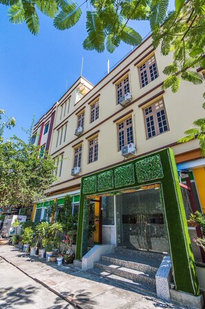 Exterior - May Kha Hotel (Mandalay)