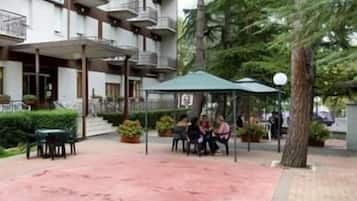 Aperto a pranzo e cena