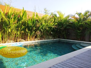 Utomhuspool