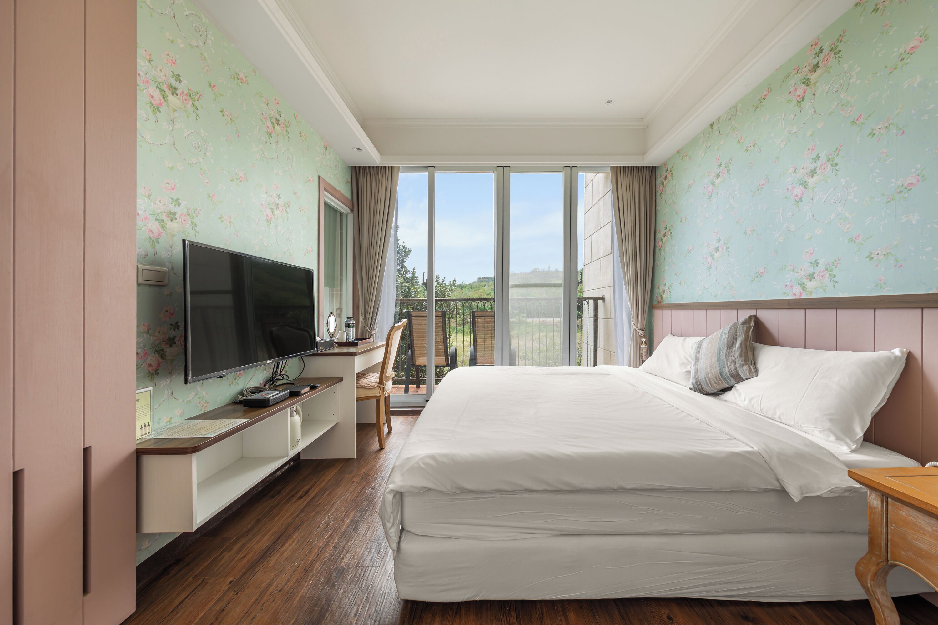 Deluxe Double Room with Bath