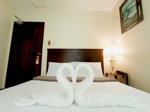 Standard Double Room | 1 bedroom, desk, free WiFi, bed sheets