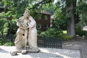 บริเวณภายนอก