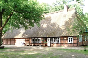 บริเวณภายนอก