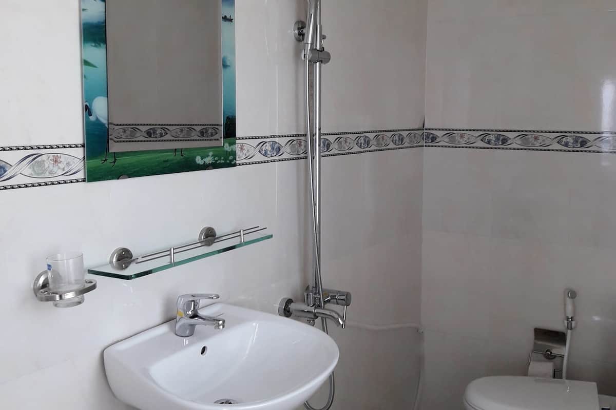 Double Room | Bathroom