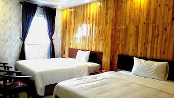 Deluxe Double Room | Minibar, in-room safe, desk, iron/ironing board