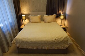 Standard Double Room | Kalis bunyi, seterika/papan seterika, Wi-fi percuma, cadar katil