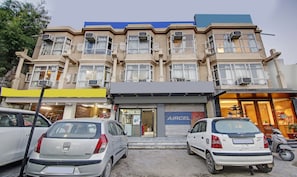 Exterior - Itsy Hotels Amrita Raghunath Bazaar Jammu (Jammu)