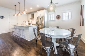 Dining - ☀️WaterSound 30A- Walk 2 Beach-Bikes-Pool-Anchors Up (Santa Rosa Beach)