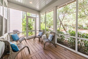 Interior - ☀️WaterSound 30A-Bikes-Pool-Anchors Up (Santa Rosa Beach)