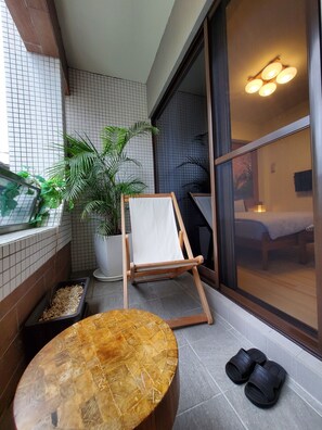 Habitación Signature doble, 1 cama de matrimonio, balcón, vistas a la montaña | Balcón