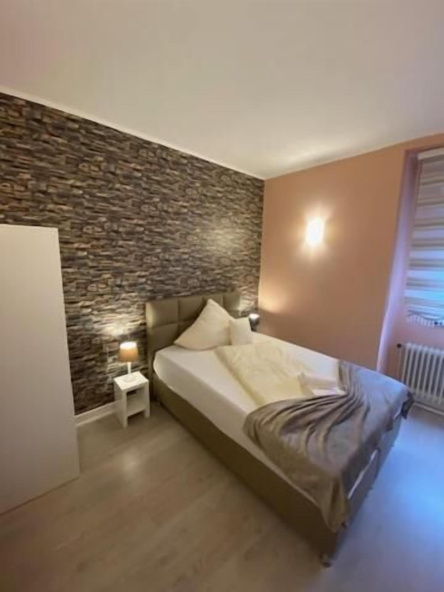 minibar, desk, iron/ironing board, free wifi