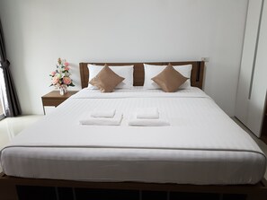 ستائر تعتيم وواي فاي مجانًا وملاءات أسرّة