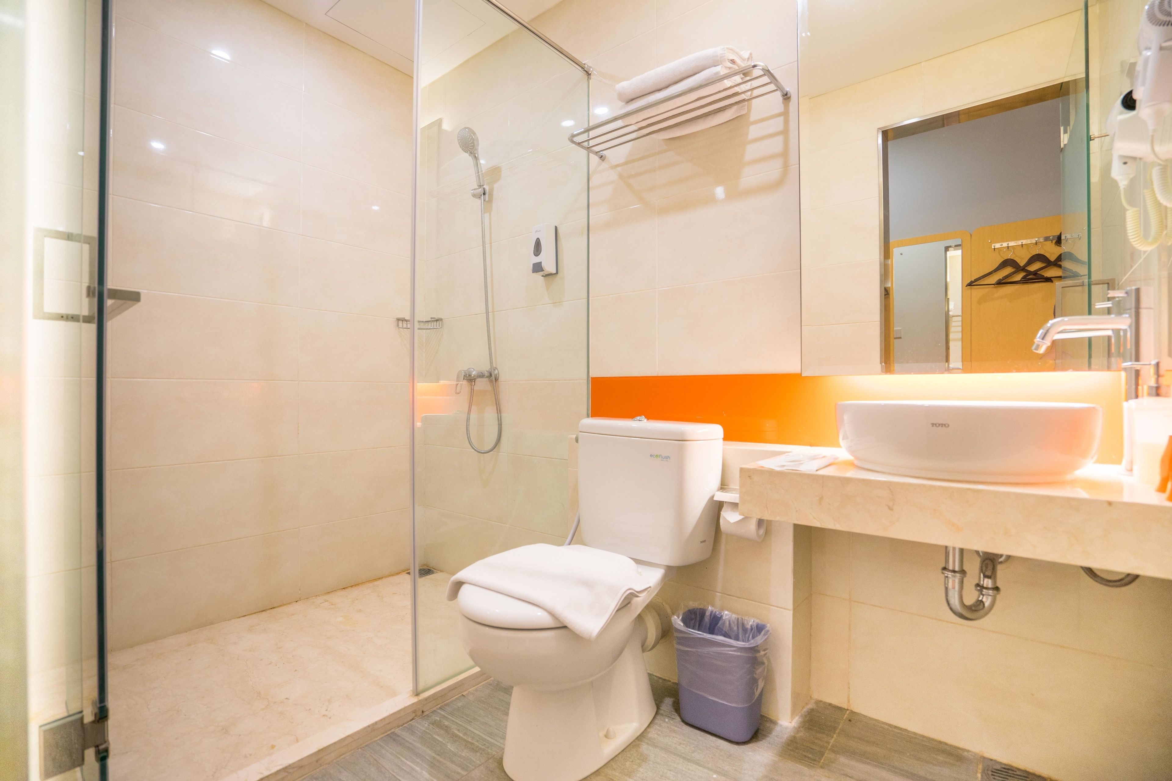 Photo - Juno Jatinegara Jakarta