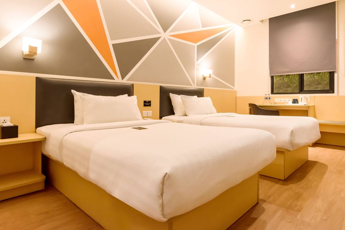 Superior Twin kamer | Luxe beddengoed, een bureau, geluiddichte muren, gratis wifi